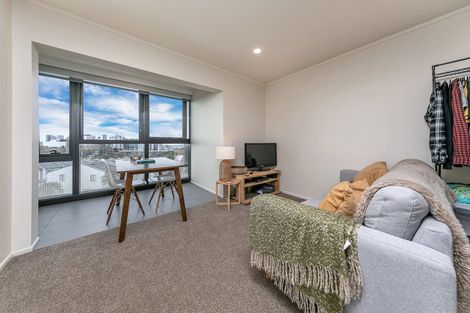 Photo of property in Luna Apartments, 3v/16 Burton Street, Grafton, Auckland, 1010