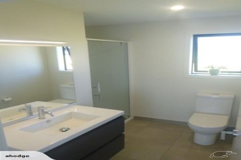 Photo of property in 14 Hebbard Court, Albert Town, Wanaka, 9305