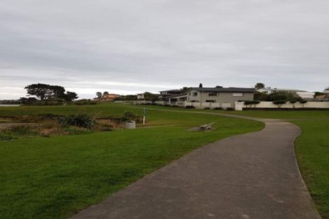 Photo of property in 37 St Annes Crescent, Wattle Downs, Auckland, 2103