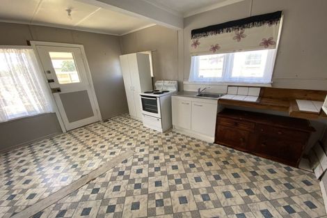 Photo of property in 11 Thomas Place, Foxton Beach, Foxton, 4815