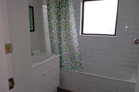 Photo of property in 17 Fleming Crescent, Maraenui, Napier, 4110