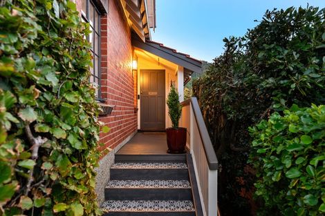 Photo of property in 84 Bolton Street, Kelburn, Wellington, 6012