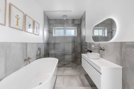 Photo of property in 30 Pacific Cliffs Drive, Gulf Harbour, Whangaparaoa, 0930