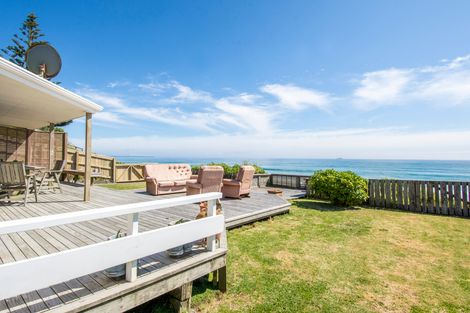 Photo of property in 359 Pukehina Parade, Pukehina, Te Puke, 3189