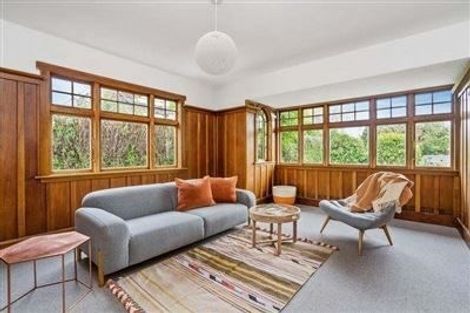 Photo of property in 33 Kotare Street, Fendalton, Christchurch, 8041