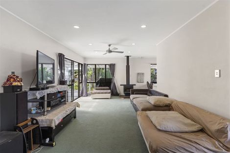 Photo of property in 8 Lorelei Place, Opaheke, Papakura, 2113