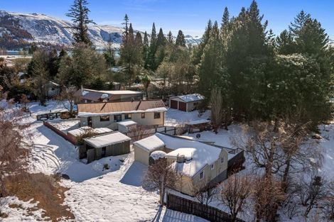 Photo of property in 1 Alexandra Terrace, Lake Tekapo, 7999