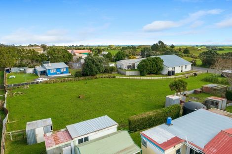 Photo of property in 8 Pungarehu Road, Pungarehu, Opunake, 4685