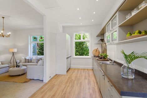 Photo of property in 124 Edward Avenue, Edgeware, Christchurch, 8013