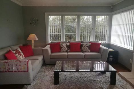 Photo of property in 61 Eastglen Road, Glen Eden, Auckland, 0602