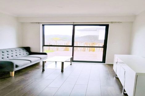 Photo of property in 27 Korihi Drive, Swanson, Auckland, 0614