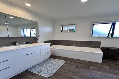 Photo of property in 368 Fitzgerald Road, Drury, 2577