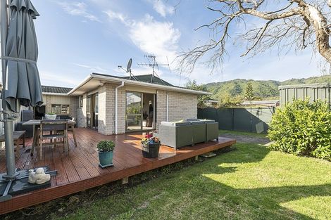 Photo of property in 19a Andrew Street, Waikanae, 5036