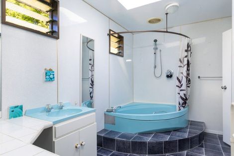 Photo of property in 45 Durham Street, Picton, 7220