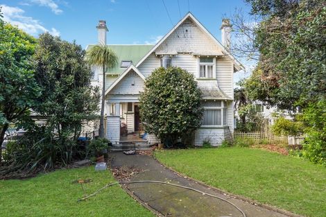 Photo of property in 42 Omahu Road, Greenlane, Auckland, 1051
