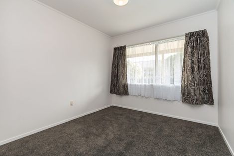 Photo of property in 17 Ti Nana Crescent, Henderson, Auckland, 0610