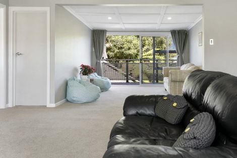 Photo of property in 37 Kotare Street, Hilltop, Taupo, 3330