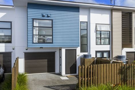 Photo of property in 36 Sidney Wallingford Way, Hobsonville, Auckland, 0616