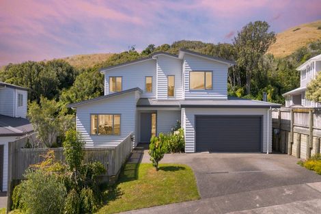 Photo of property in 5 Crompton Avenue, Churton Park, Wellington, 6037