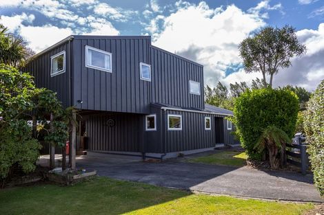 Photo of property in 6 Totara Place, Pahiatua, 4910