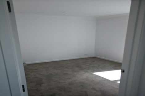 Photo of property in 31c O'meara Street, Swanson, Auckland, 0614