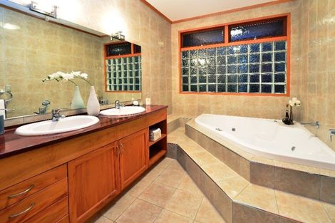 Photo of property in 11 Duncansby Road, Stanmore Bay, Whangaparaoa, 0932