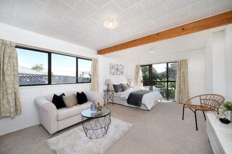 Photo of property in 36 Pigeon Mountain Road, Half Moon Bay, Auckland, 2012