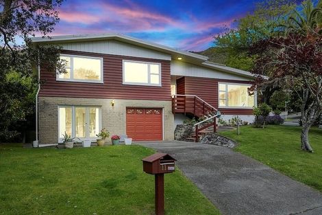 Photo of property in 11 Cleary Street, Waterloo, Lower Hutt, 5011