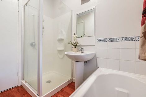 Photo of property in 24 Normandy Avenue, Melville, Hamilton, 3206