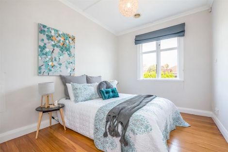 Photo of property in 18 Maire Street, Woburn, Lower Hutt, 5010