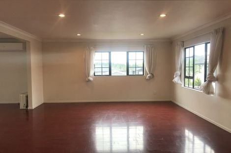 Photo of property in 6 Carrigans Close, Pinehill, Auckland, 0632