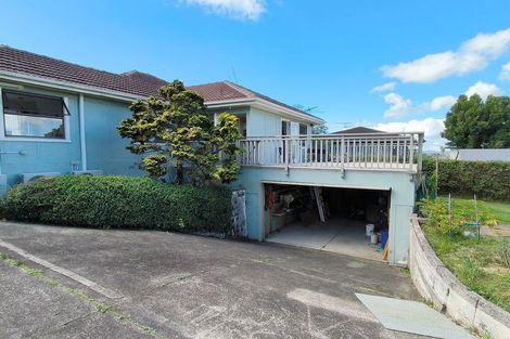 Photo of property in 46 Bleakhouse Road, Howick, Auckland, 2014