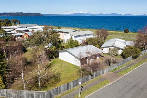 Photo of property in 34 Mahuta Road, Waitahanui, Taupo, 3378