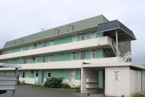 Photo of property in 2/41 Barber Grove, Moera, Lower Hutt, 5010