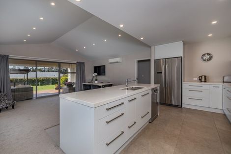 Photo of property in 1 Hoults Way, Kerikeri, 0230