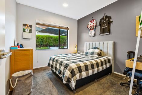 Photo of property in 120 Pohutukawa Parade, Riverhead, 0820