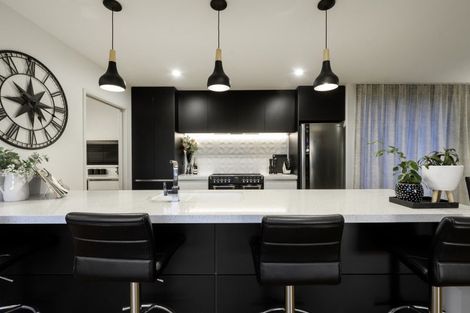 Photo of property in 31 Roger Guy Place, Welcome Bay, Tauranga, 3175