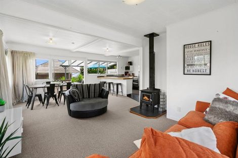 Photo of property in 4 Shearer Drive, Oakura, 4314