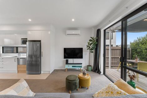 Photo of property in 40 Sidney Wallingford Way, Hobsonville, Auckland, 0616