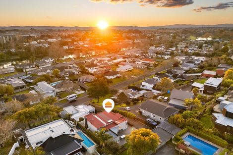 Photo of property in 24 Banbury Crescent, Fairfield, Hamilton, 3214