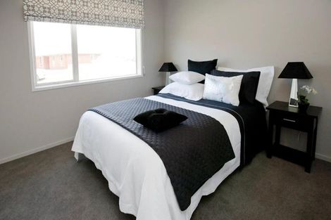 Photo of property in 22 Brigitte View, Snells Beach, 0920