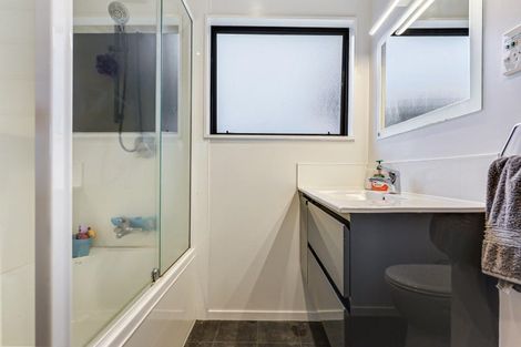 Photo of property in 43 Radiata Street, Fairview Downs, Hamilton, 3214