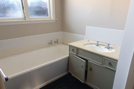 Photo of property in 1/10 Straven Road, Riccarton, Christchurch, 8011