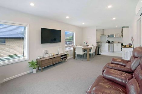 Photo of property in 17 Cameron Crescent, Rolleston, 7614