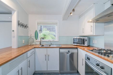 Photo of property in 58 Hinemoa Terrace, Tairua, 3508