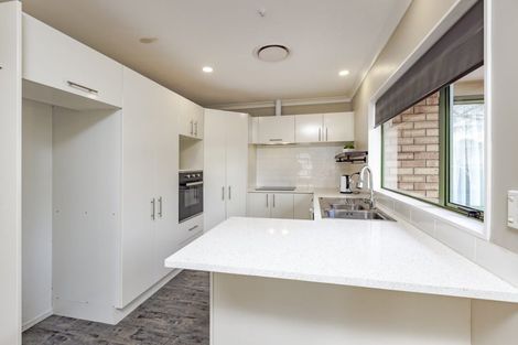 Photo of property in 9 Ardee Close, East Tamaki, Auckland, 2016