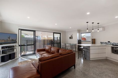 Photo of property in 56b Marine Parade, Mount Maunganui, 3116