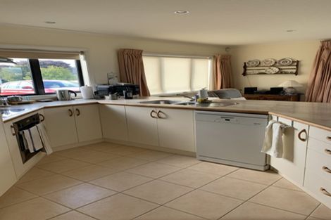 Photo of property in 6 Virginia Grove, Milson, Palmerston North, 4414