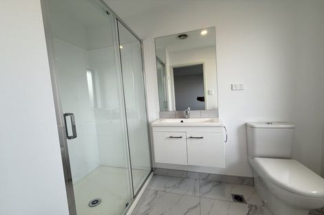 Photo of property in 8a Riverlea Avenue, Pakuranga, Auckland, 2010