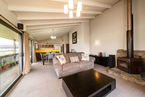 Photo of property in 18 Poplar Drive, Kelvin Heights, Queenstown, 9300